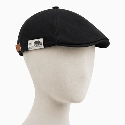 Béret casquette Enzo en coton noir porté