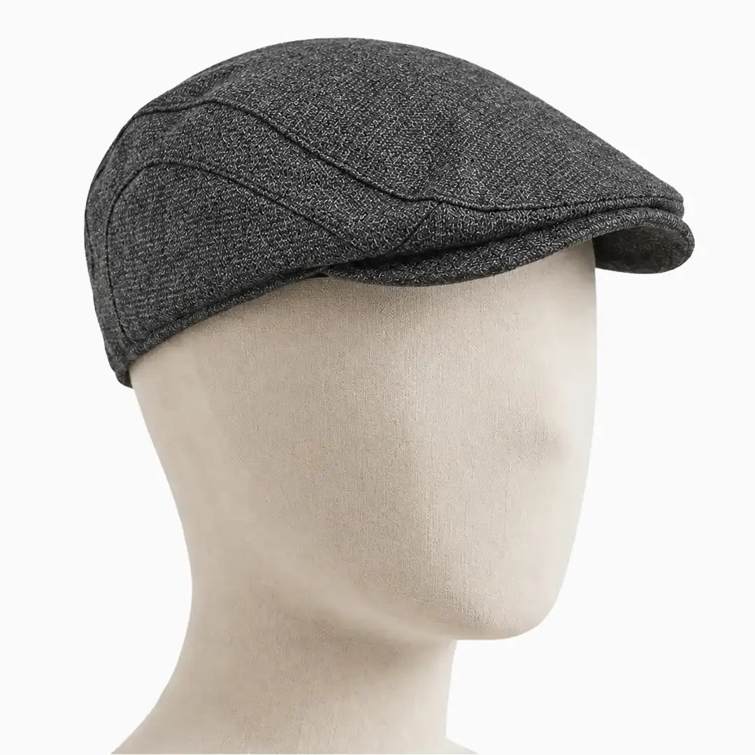 Béret casquette Bruno en mélange coton et polyester gris foncé porté