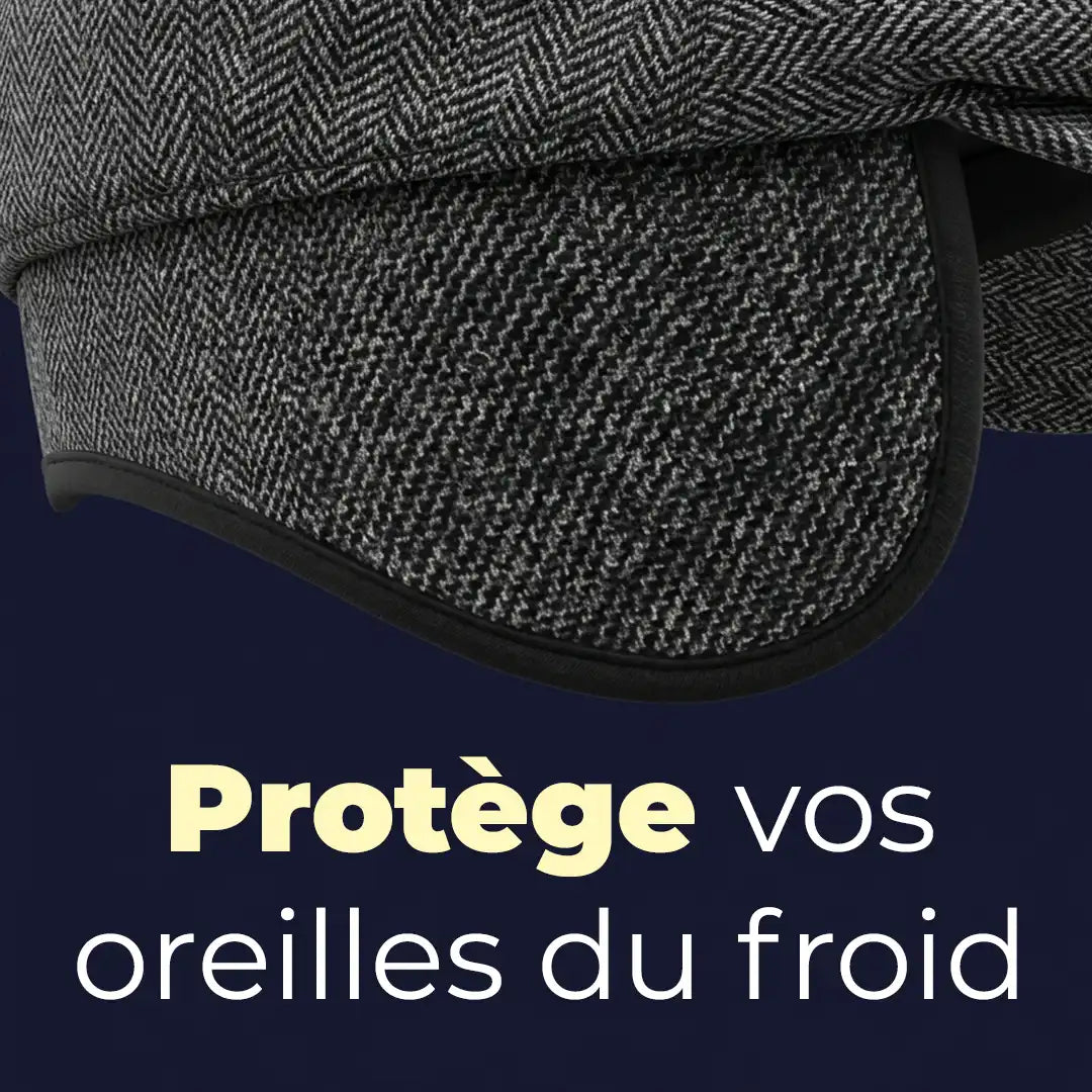 Gros plan sur le cache-oreilles du béret casquette plate homme Romain pour protection contre le froid