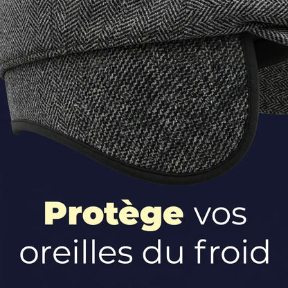 Gros plan sur le cache-oreilles du béret casquette plate homme Romain pour protection contre le froid
