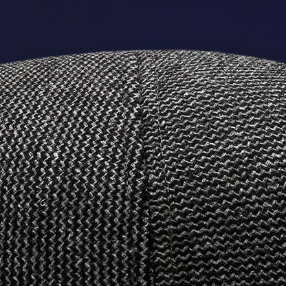 Gros plan sur le dessus du béret casquette plate homme Romain montrant la texture coton mélangé noir
